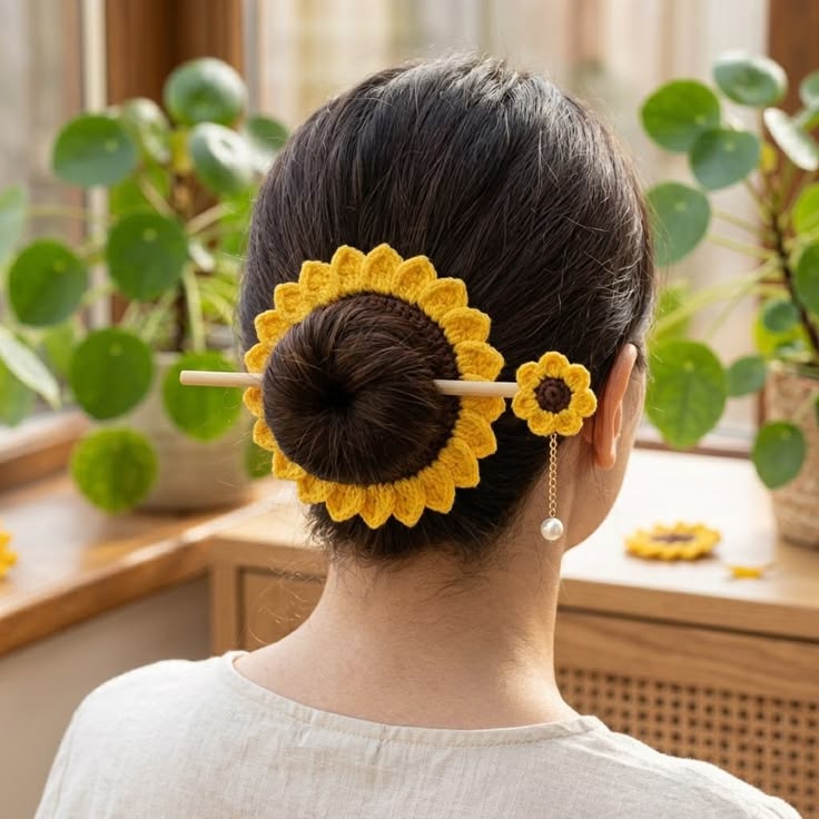 Crochet- Sunflower Bun Stick